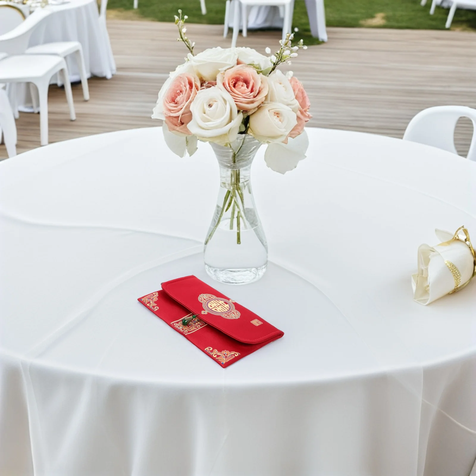 

2Pcs Chinese Wedding Red Envelopes Brocade Fabric Sturdy Money Envelope Elegant Cultural Design for Bridal Shower Engagement