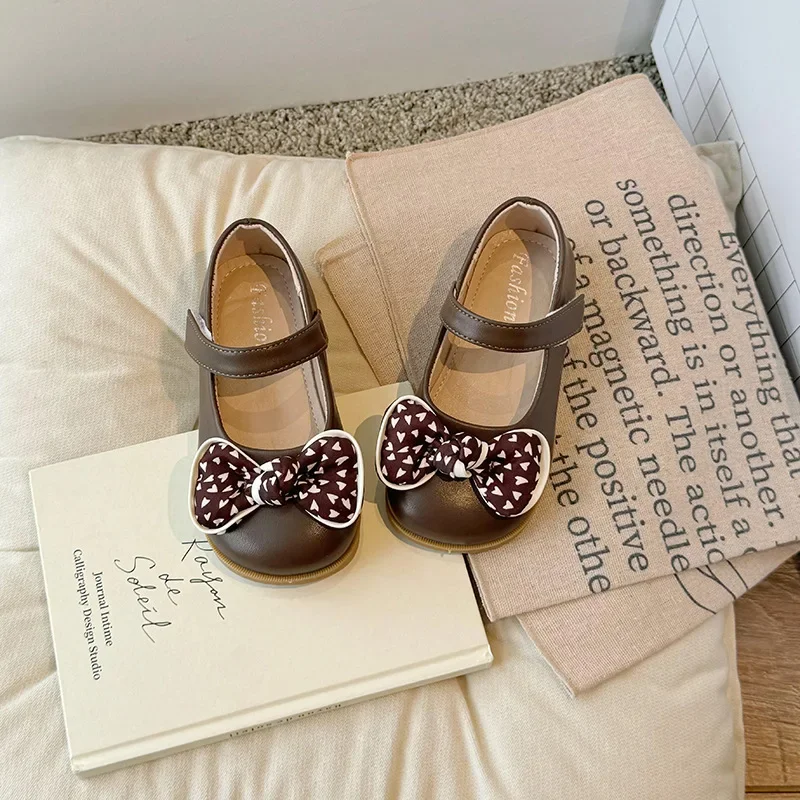 Zapatos de princesa con lazo de amor dulce para niñas, zapatos planos informales para niñas, suela suave, zapatos de cuero para niños, Color sólido, versátil, 2024