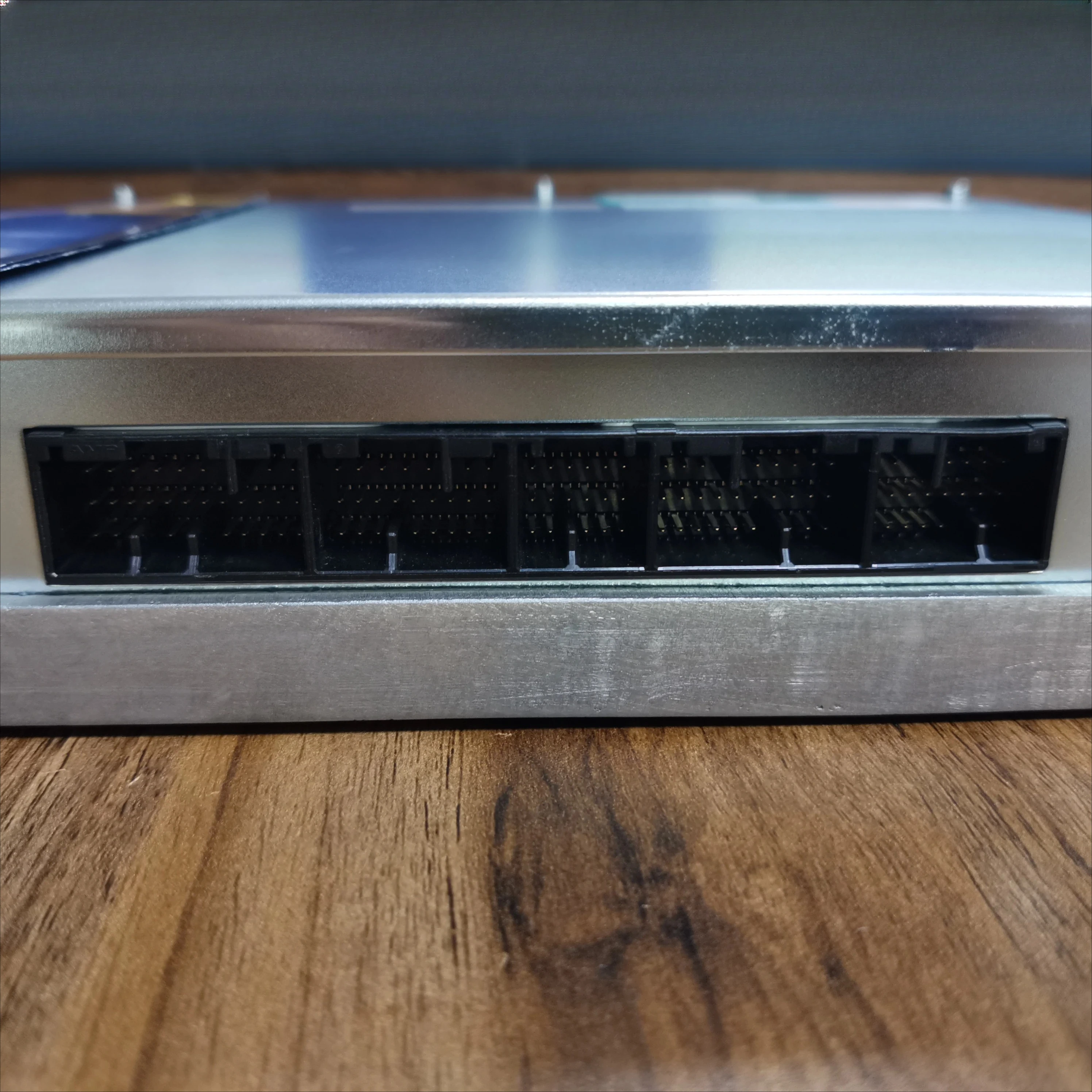 SK200-8 SK300-8 SK210 Controller YN22E00193F5 YN22E00354F5 Engine Control Unit YN22E00234F6