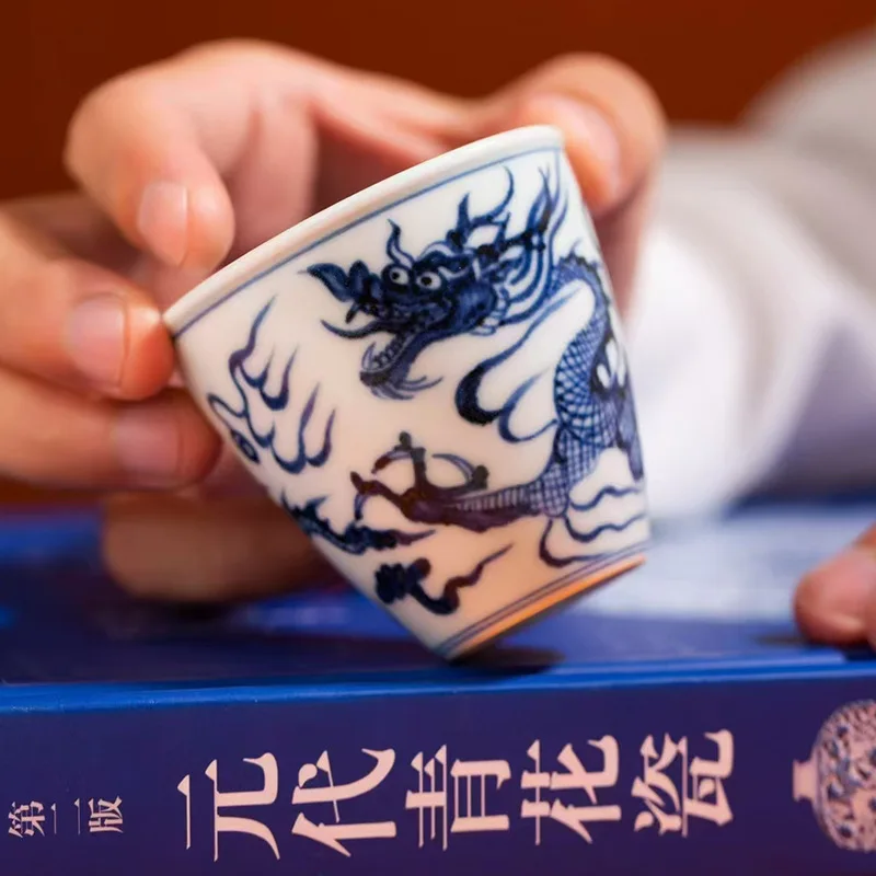 

Hand-Painted Blue and White Pattern Handshake Cup Jingdezhen Ceramic Tea Set Handmade Chinese Style Underglaze Single Gift