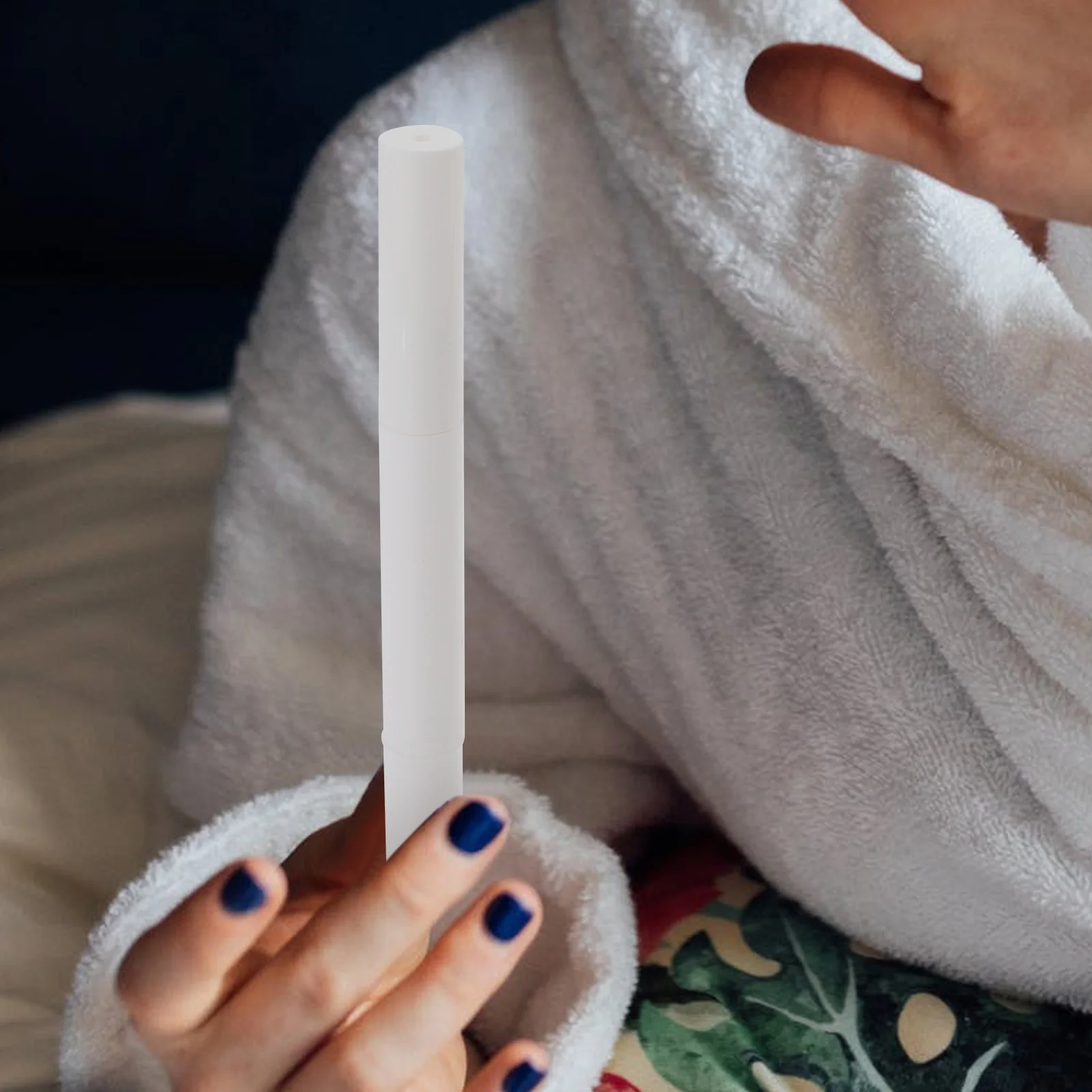 10Pcs Empty Twisting Manicure Pens Brush Applicators for Nail Polish Oil Lip Gloss Nail Art Makeup Empty Pen Twisting Pen