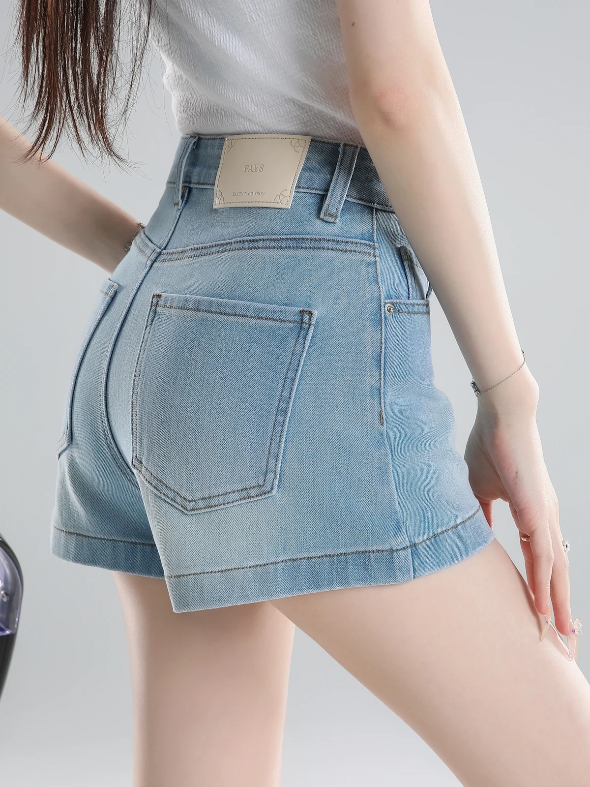 ZHISILAO New Vintage Cotton Stretch Shorts Women Casual Classic Light Blue High Waist Mini Jeans Shorts Summer 2026