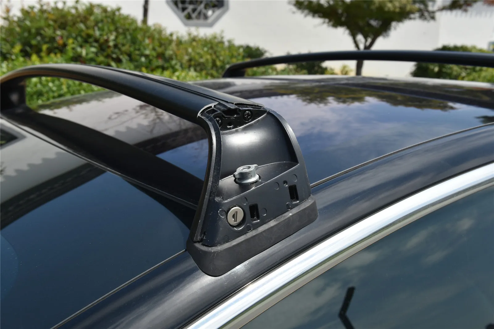 Upgrade Roof Rack Cross Bars with Antitheft Locks for Tesla Model Y Model 3 2023 Aluminum Cargo Carriers Rooftop Crossbar Holder