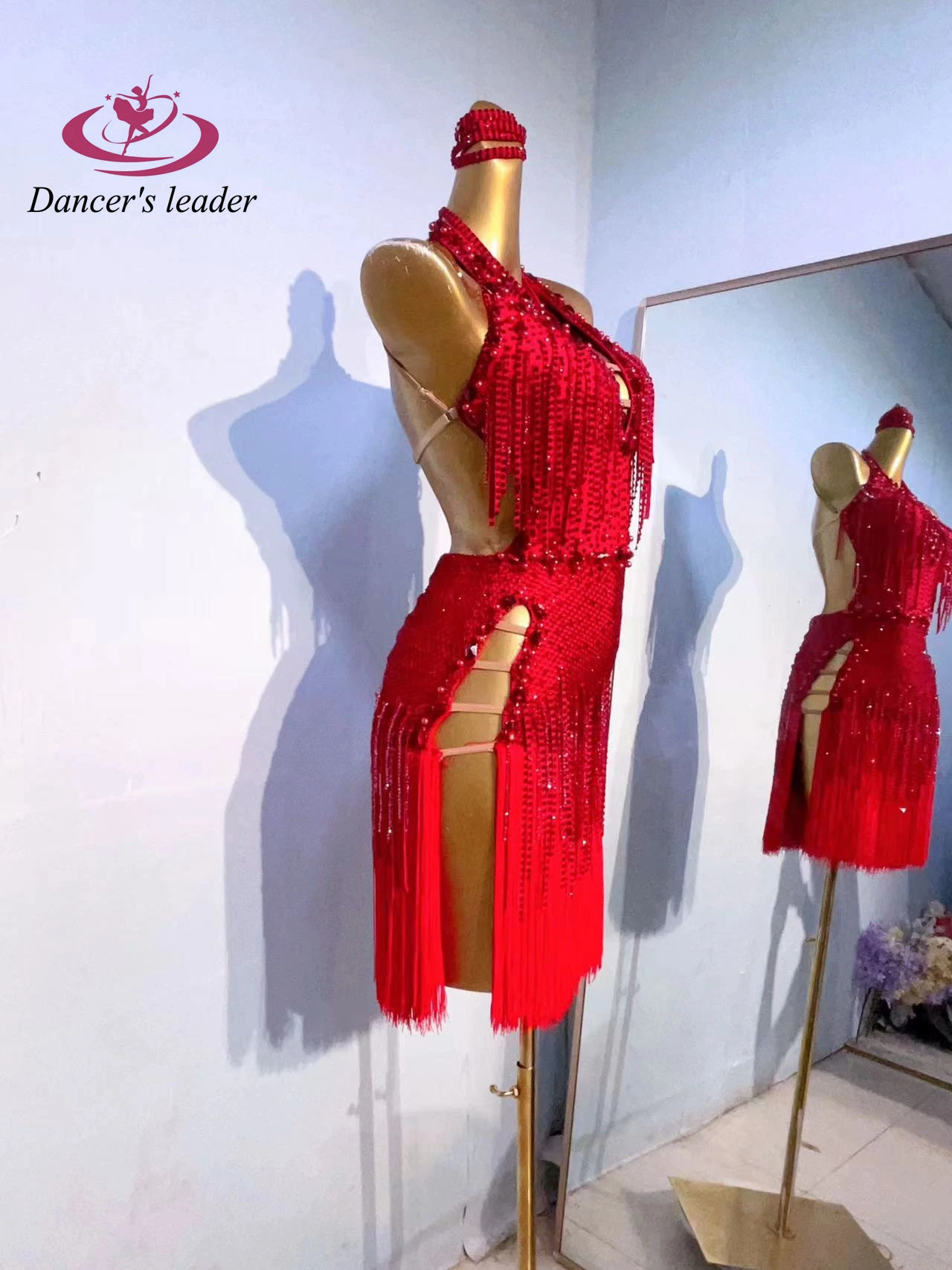 Abito da passerella con perle rosse personalizzate di fascia alta da donna con strass da ballo latino, costume da samba americano