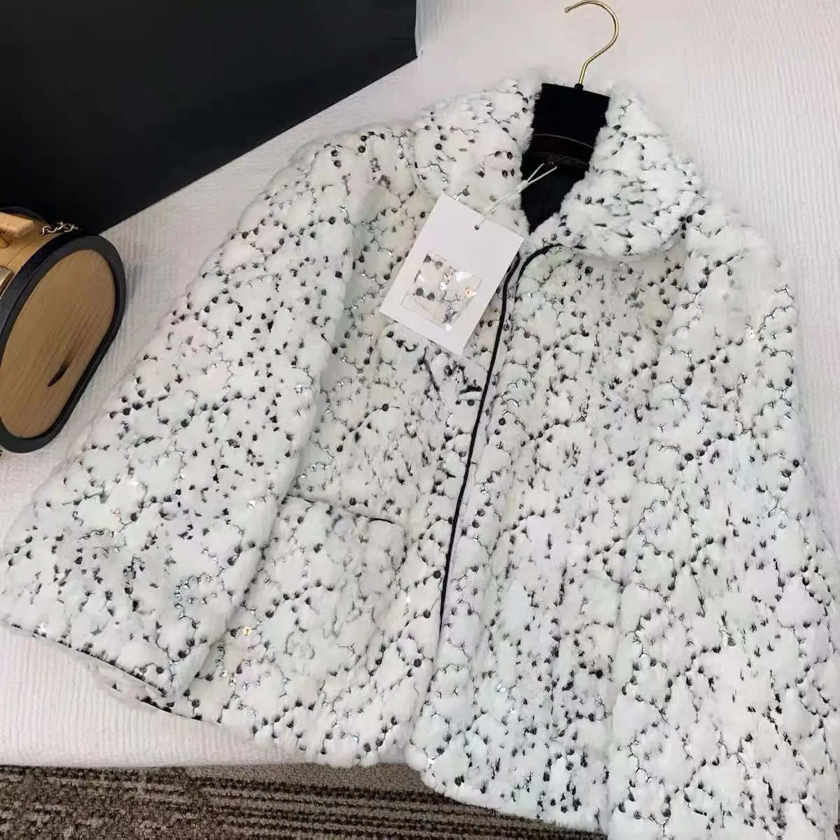 

Elegant Short Zipper Jacket Shiny Sequin Trendy Spring New Arrival Women's Cotton Clothes Warmth Flip Collar Seven Sleeve Length