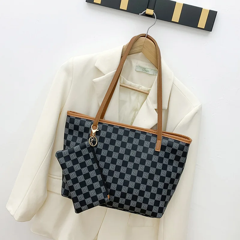 2-piece set of high-capacity tote bags 2024 new fashion and leisure chessboard checkerboard printed wallet pendant shoulder bag