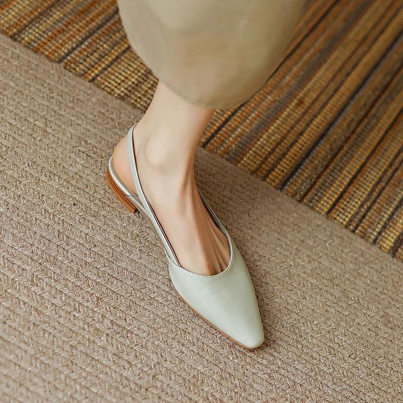 Women’s Slingbacks Flats Patent Leather Sandals Korea Style Buckle Strap Low Heel Ladies Shoes TPR Bottom Chaussures Plates