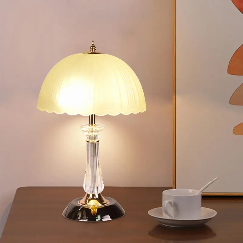 The best-selling modern decorative LED desk lamp, suitable for bedrooms, living rooms, and home decoration, featuring energy