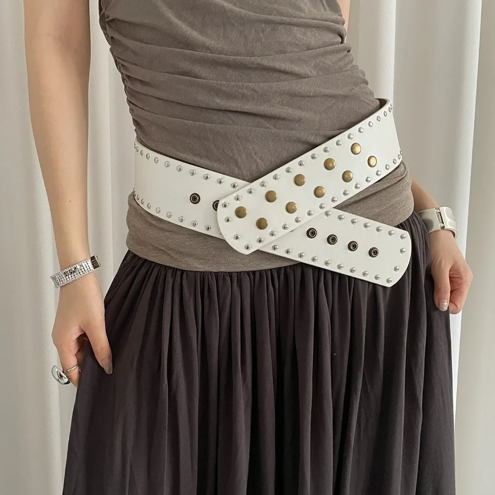 

Personalized Snap Button Wide Women's Belt Gothic Punk Style Rivet Waist Belt American Waist Seal Dress Jeans Belt Ladies