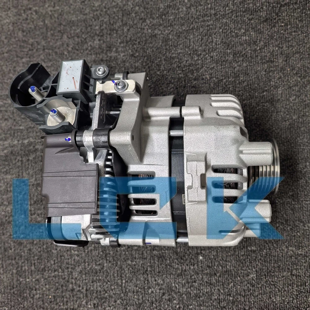 Suitable for Land Rover Discovery Evoque 48V AC Generator Assembly K8D211A240AC K8D211A240AD LR115527 LR124590 LR137956