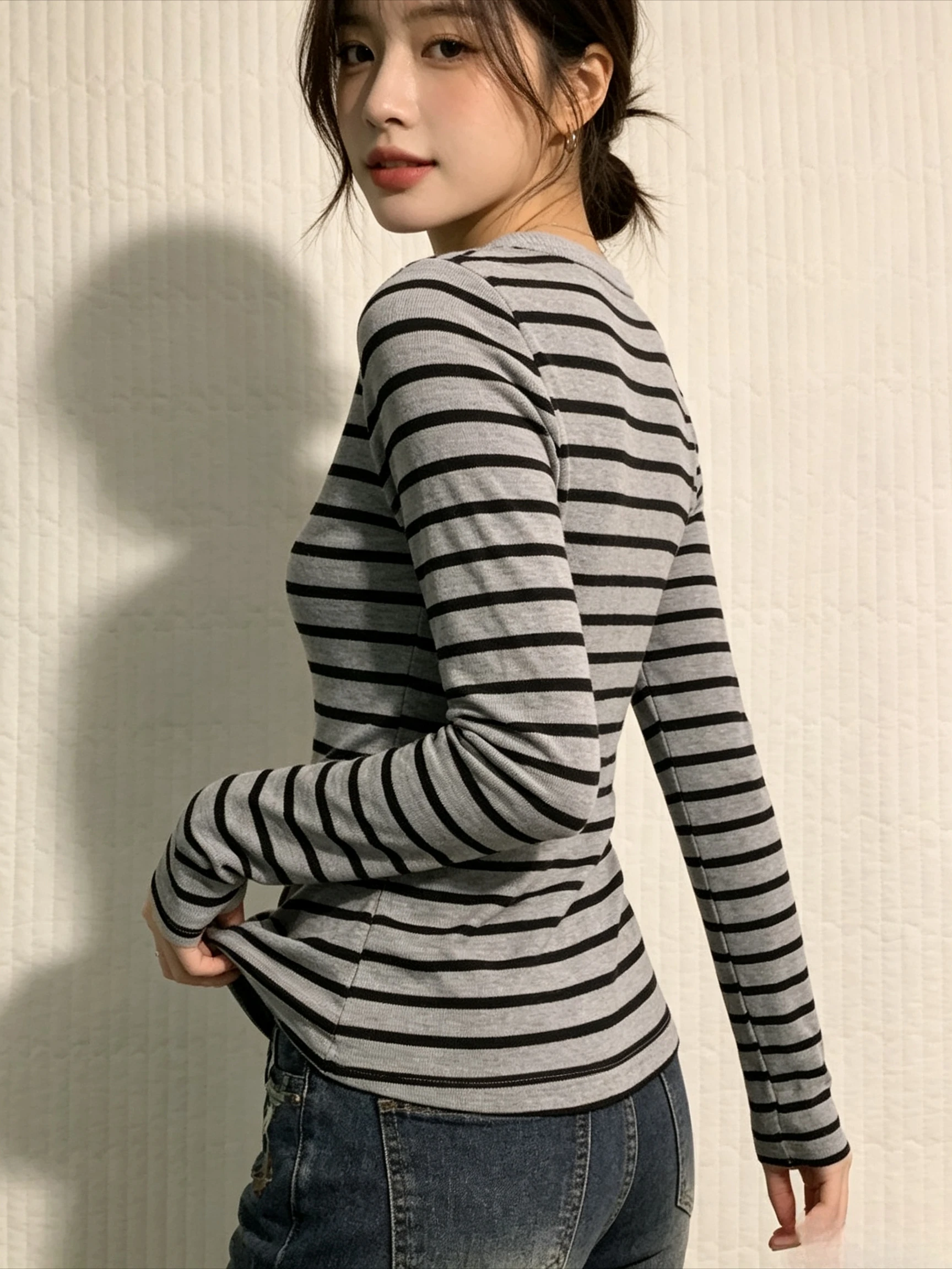 Korean Wind Stripe Bottom Unlined UPPER Garment Female Spring Summer Slim Slim Long-sleeved Top Temperament Outside Wear T-shirt