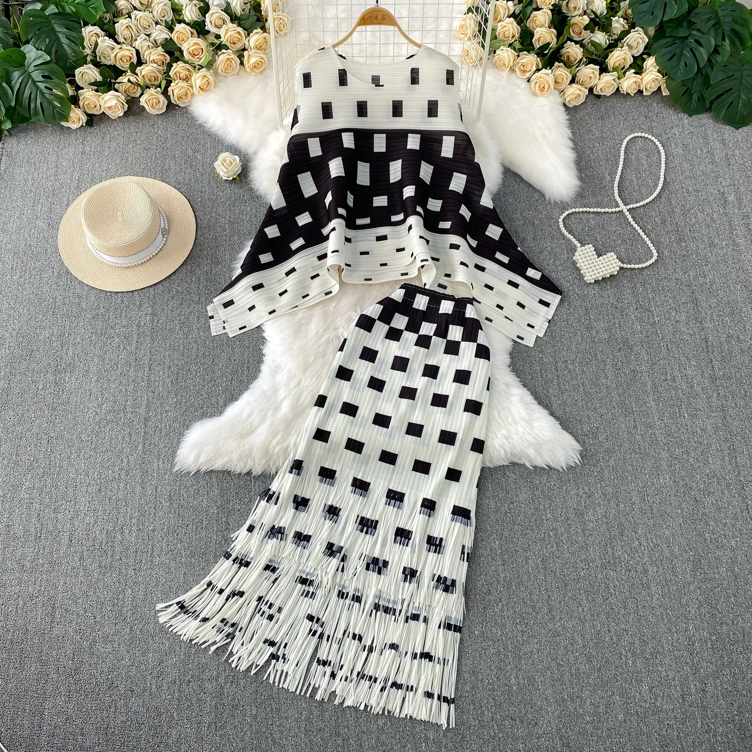 

Two Piece Skirt Sets Women Print Plaid Tassels Long Skirts Dress Sets High Waist Casual Sleeveless Tops Suits Elegant Lady 2025