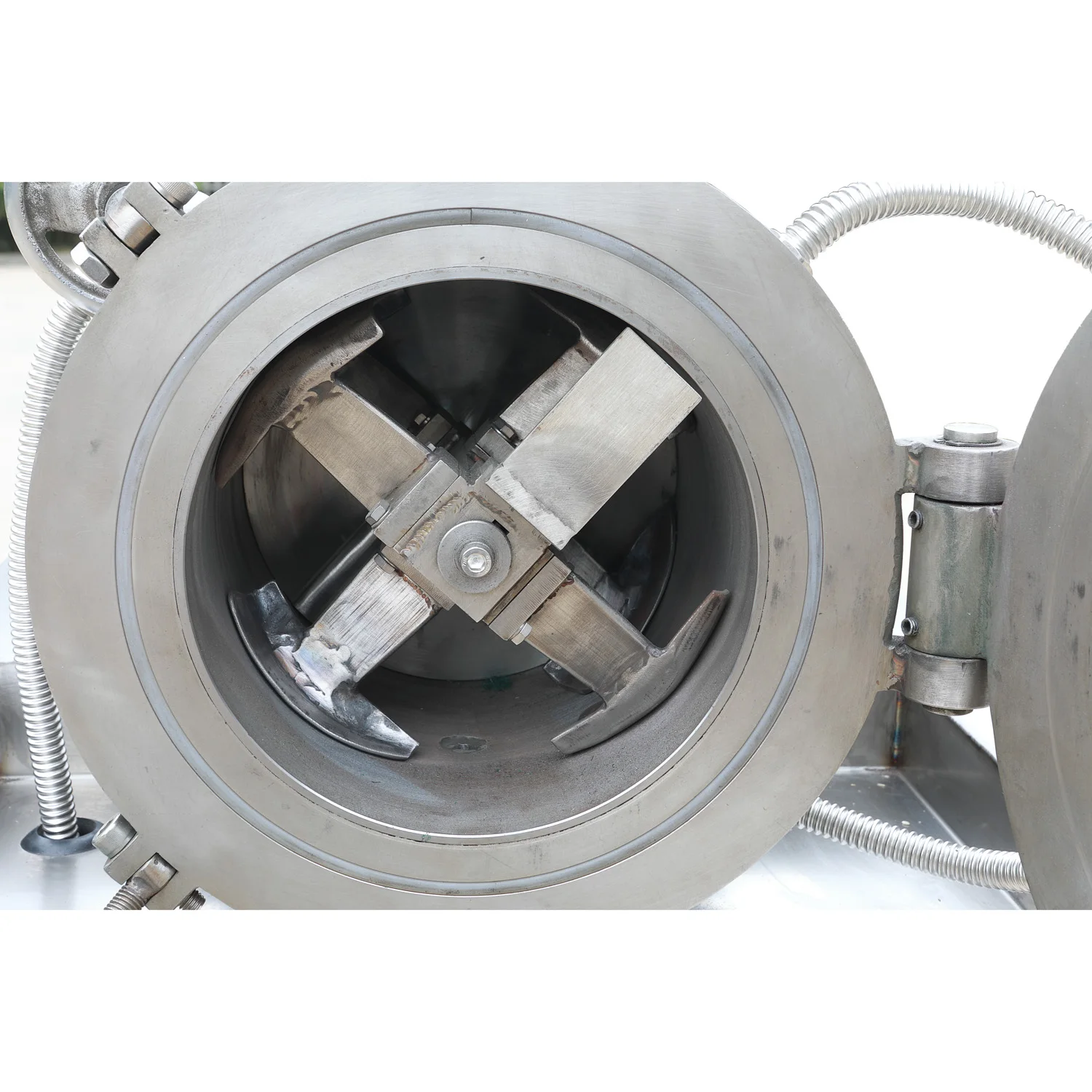 آلة طحن الكاكاو وتكرير الشوكولاتة الأوتوماتيكية من Gusu