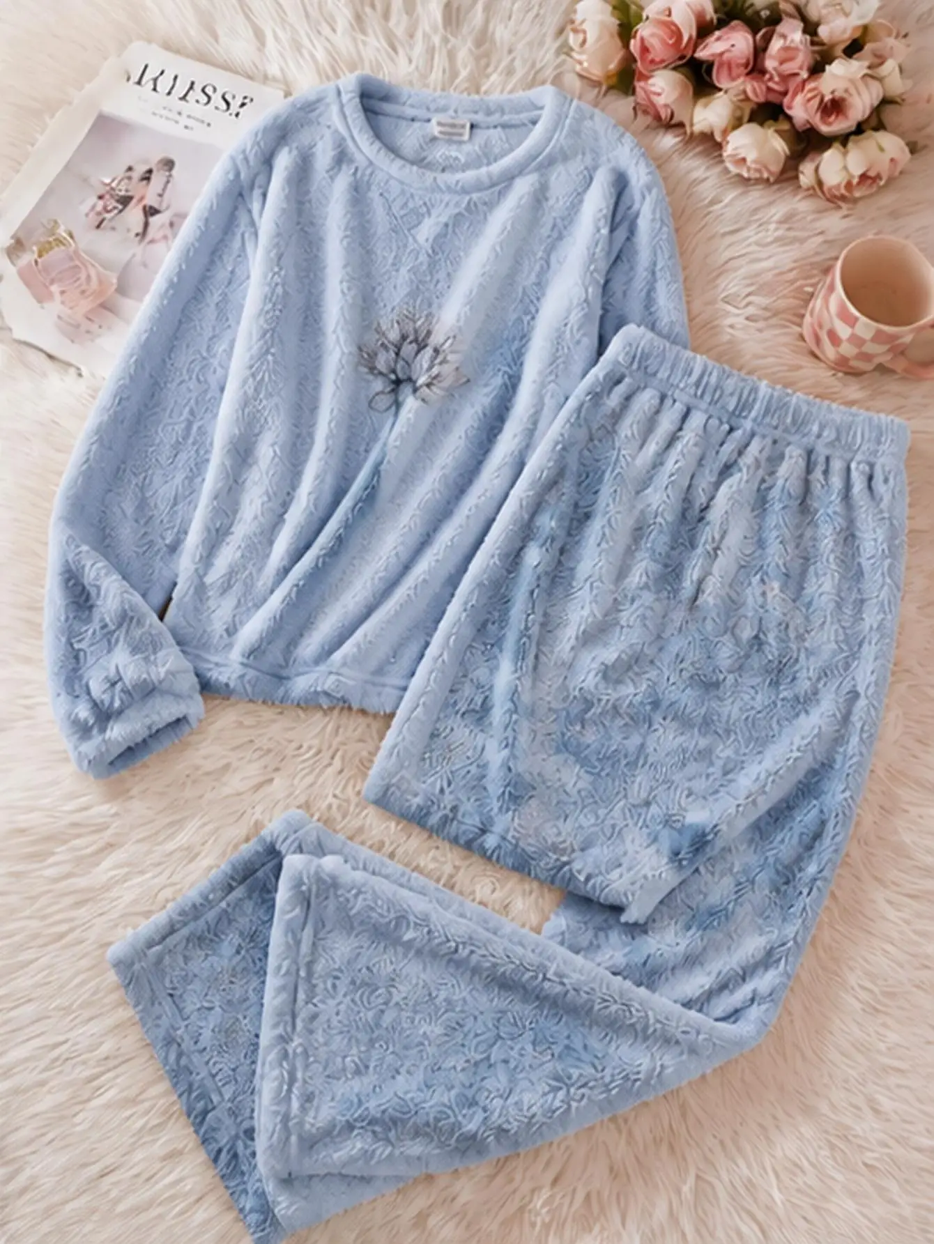 Women Plus Size Coral Fleece Pajama Set Light Blue Tie Dye Floral Print Long Sleeve Top & Pants Warm Winter Sleepwear
