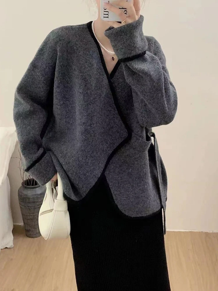 LANMREM Women Knitted Cardigan V Neck Color Block Loose Korean Style Female Fashion Bandage Sweater 2024 Autumn New 2Z2428