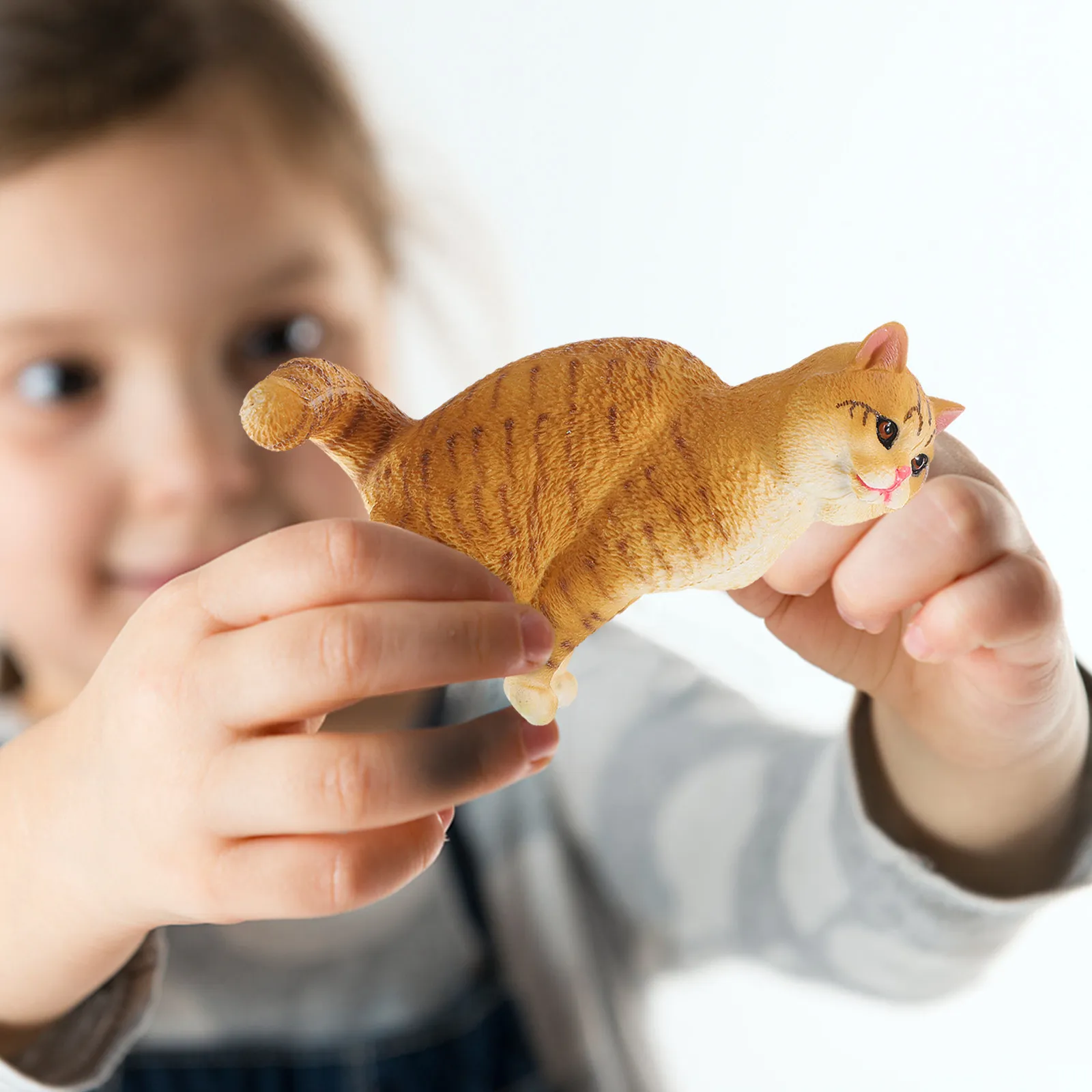 

Имитационная фигурка кошки с короткой шерстью, из твердого пластика, реалистичная, искусственная, для декора, образовательная фигурка животного для дома и класса