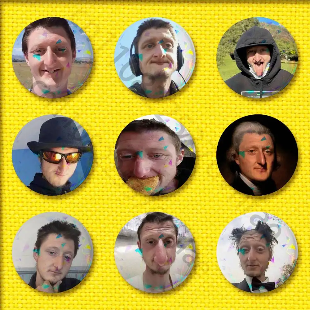 

Daniel Larson Selfie Badge For 75mm 25mm 44mm 32mm 58mm Round Pin Brooch Insignia Shell Adornment