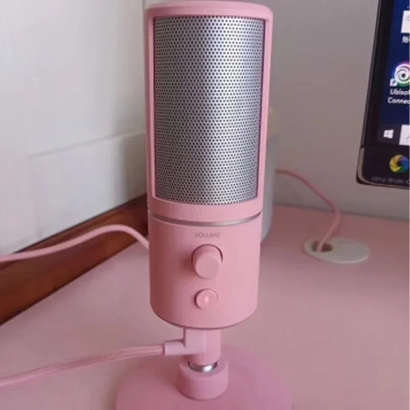 Seiren X USB Streaming Microphone Built-in Pick-Up Pattern 25mm Condenser Capsules USB Plug & Play