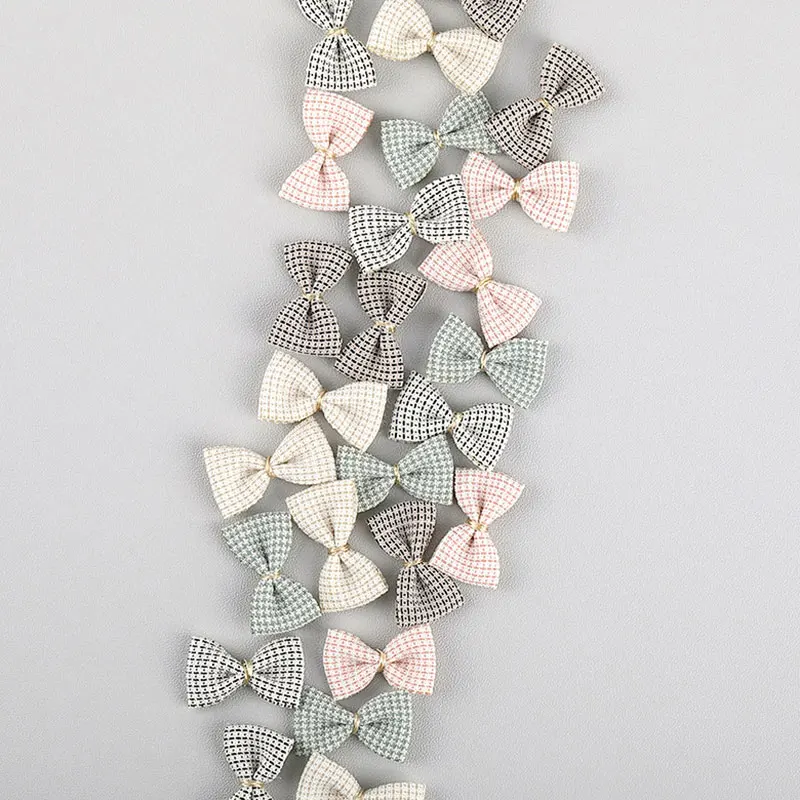50 Stück kleine Schleifenapplikationen aus kariertem Stoff für DIY-Haarspangen, Kleidung, Schuhe, Hüte, Puppenkleidung, Schleifenaccessoires – Detail 1