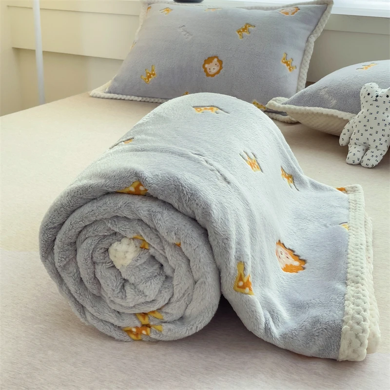 Coperta da tiro con leone e corona di cartone animato, regalo per ragazze e ragazzi, regalo per bambini, comode coperte leggere in flanella per