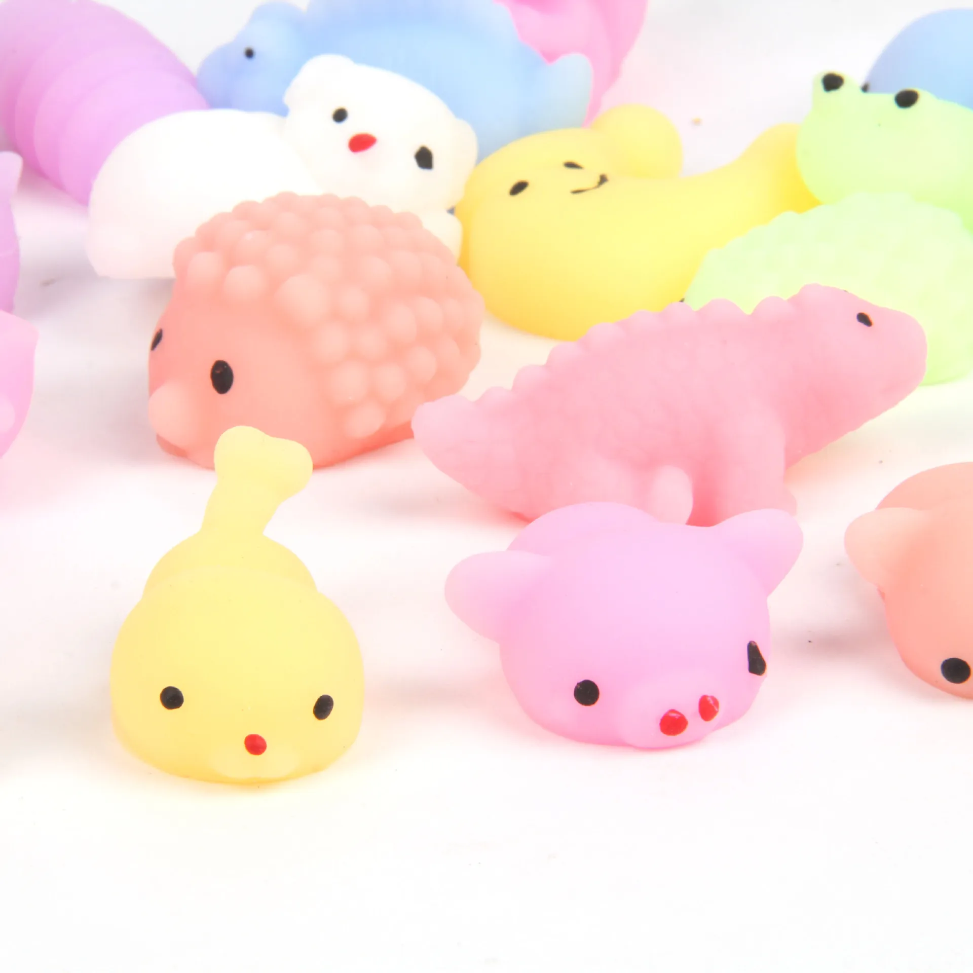 The animal dumpling pinches the music, the creativity novel cute pet decompression rabbit springback gift venting doll toy