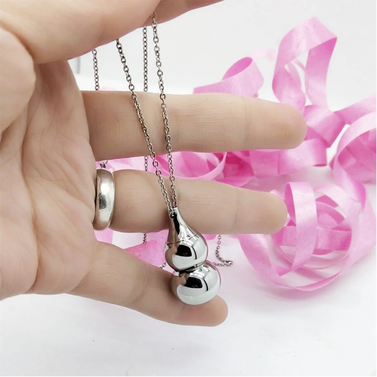 

Chinese Style Empty Pendant Baby Necklace Lanugo Bottle Commemorative Infant Necklace Jewelry Health Wealth Gift