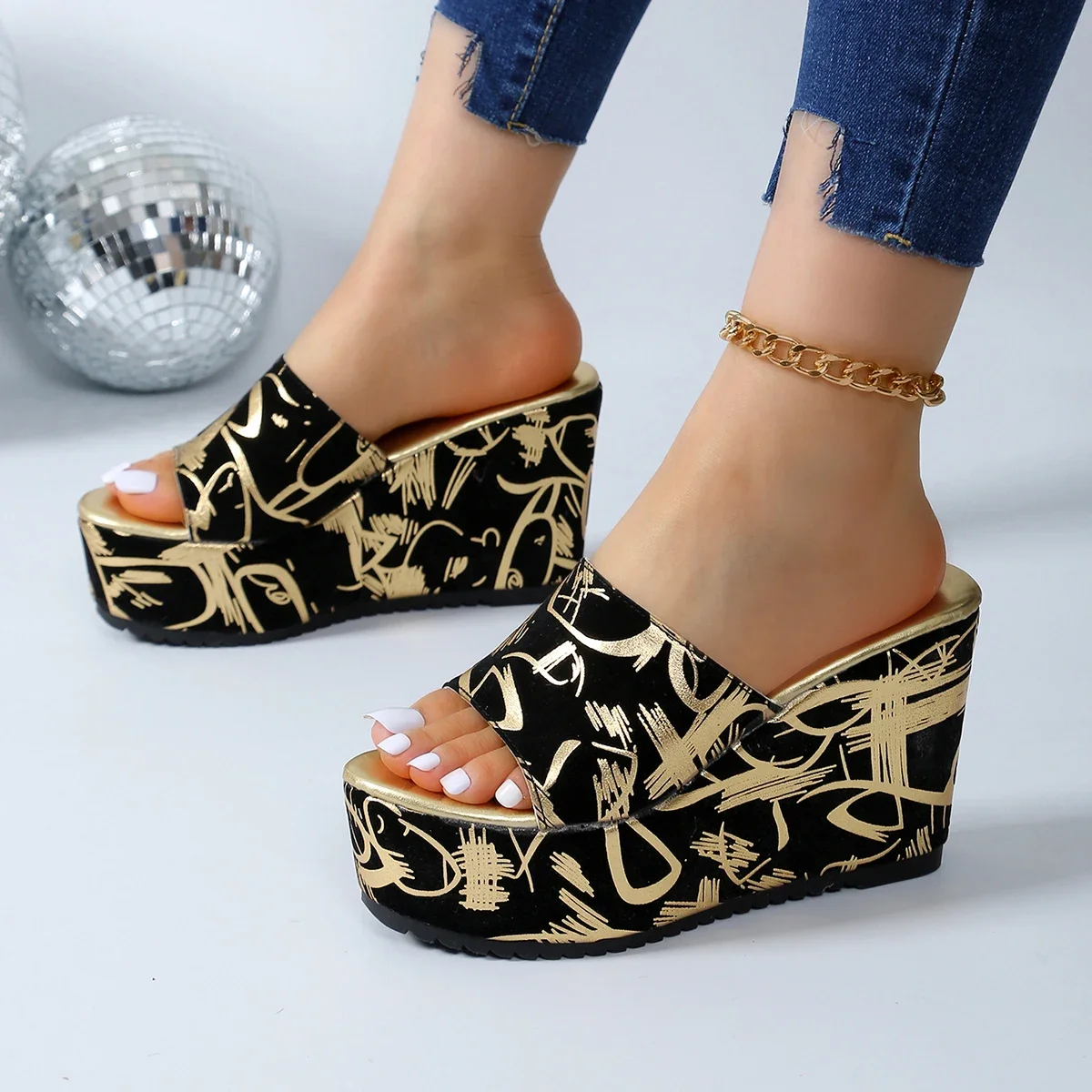 2024 Summer Women Wedge Slippers Platform claquette Outdoor Beach Sandals Ladies Slides flip flops tongs femme claquette de luxe