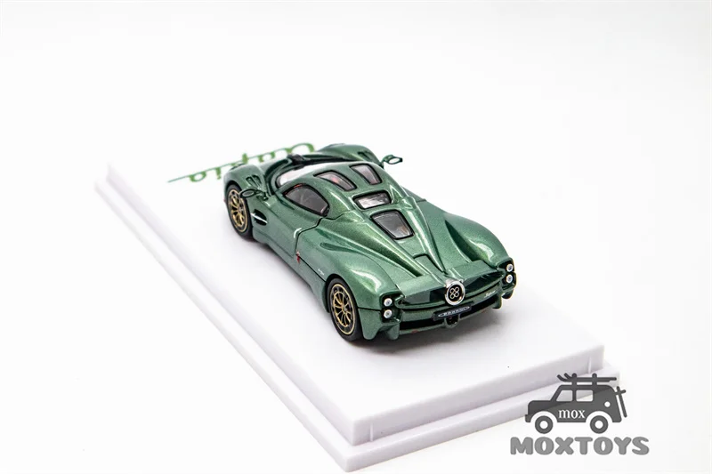 CM MODEL 1:64 Pagani Utopia (metallic groen) gegoten modelauto