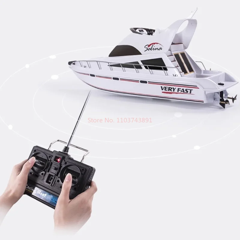 2.4G Mini Giocattoli Heng Lungo RC Barca Da Corsa Yacht Ad Alta Velocità 20KM/H Nave Modello di Controllo Remoto Servomotore Giocattolo Regalo per I Ragazzi