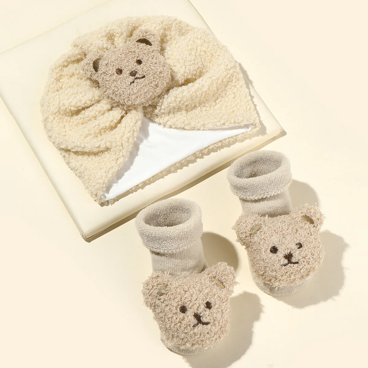 Cute Winter Warm Kids Girl Boys Baby Bear Hats Fleece Wool Hemming Caps Solid Wool Hats Anti-slip Socks Soft Newborn Bonnet