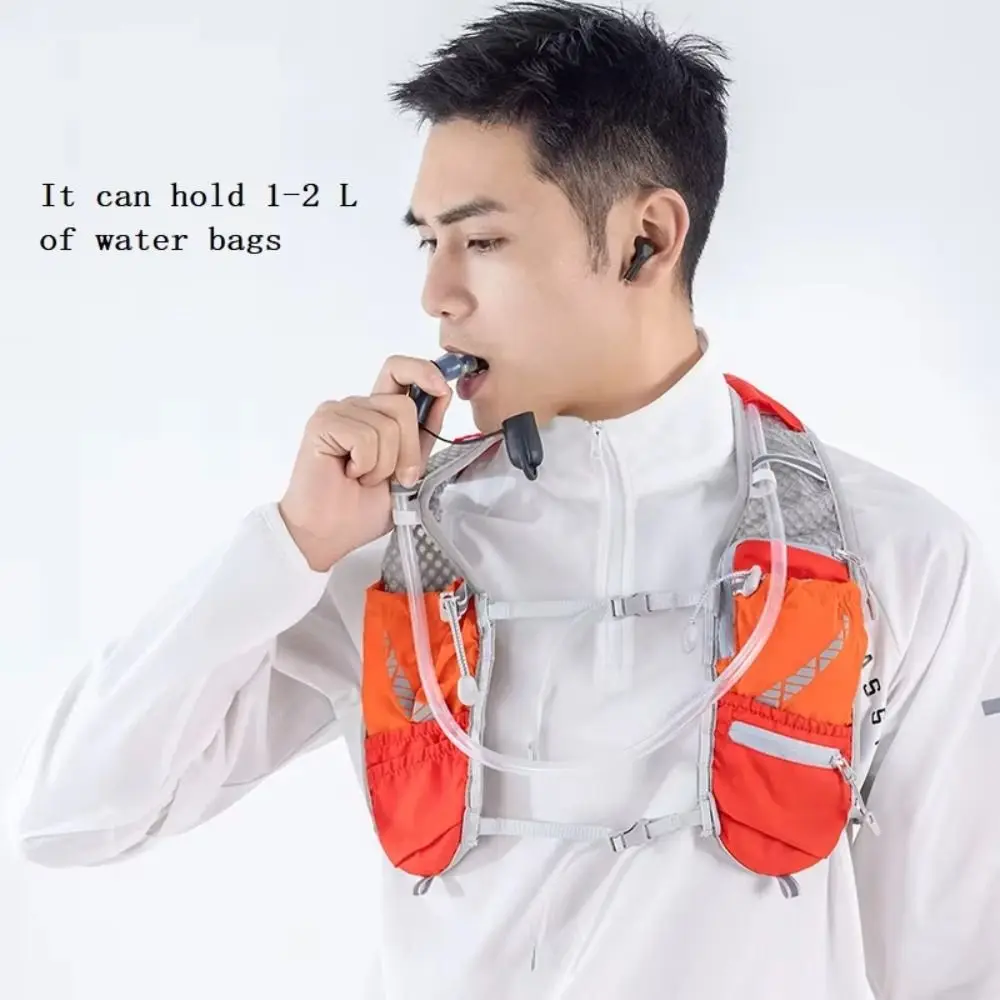 通気性のあるスポーツマラソンバックパック超軽量複数のポケットアウトドアハイキングバックパック調節可能な防水