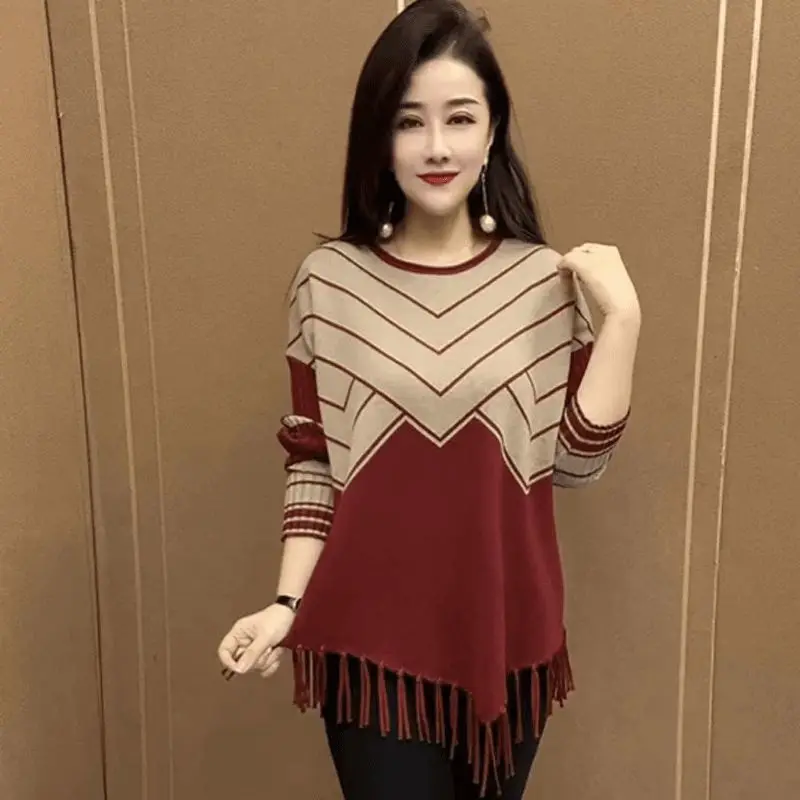 

Асимметричный винтажный топ с контрастными вставками и бахромой, женская одежда, осень-зима, с длинным рукавом, свободный крой, повседневные футболки, элегантный стиль