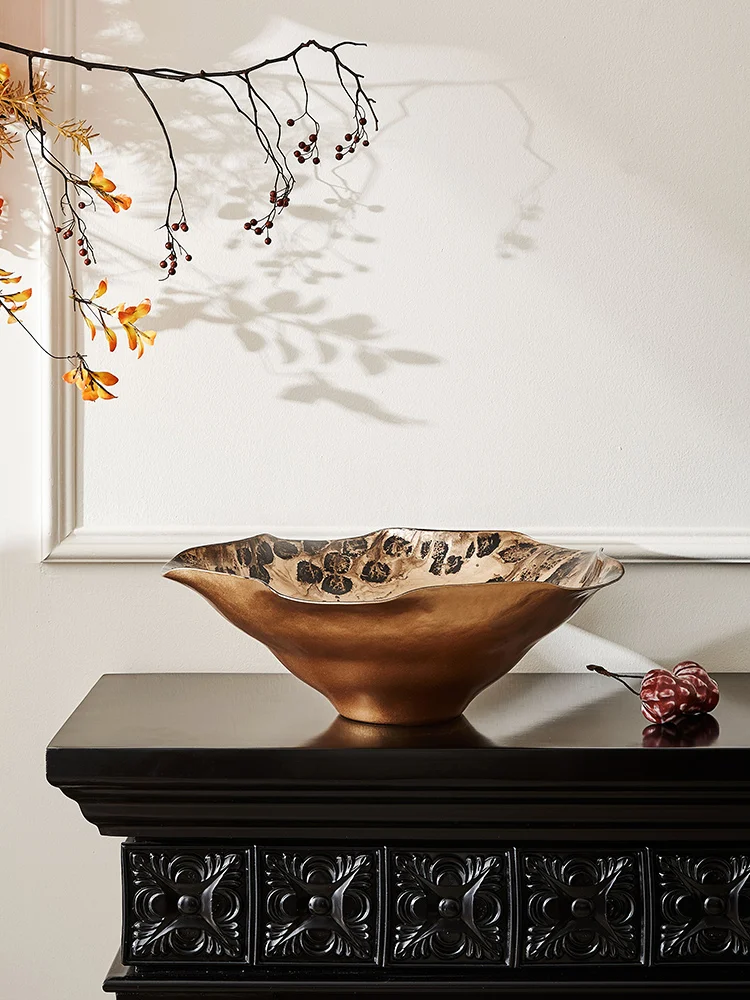 

Retro Chinese Design Golden Glass Fruit Bowl Display Piece Dining Table Decorations Candy Tray for owroom Reception