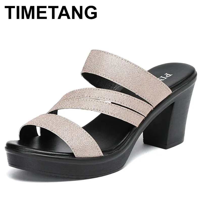 

Лето 2023, женские тапочки на высоком каблуке, толстые каблуки, яркая кожа, универсальная повседневная обувь с открытым носком, роскошные женские сандалии