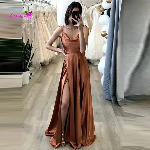 Vestidos de fiesta largos de saten marron elegantes con abertura larga tirantes de novia vestido Formal de noche sin mangas hecho a medida