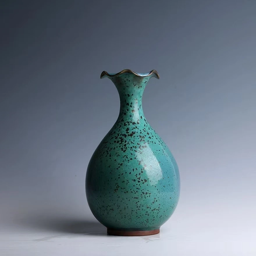 Jun Kiln Serie de bronce al carbón Esmalte azulado Boca de loto Jade Pentola de primavera Mineral crudo natural Jarrón de mancha de oro verde turquesa