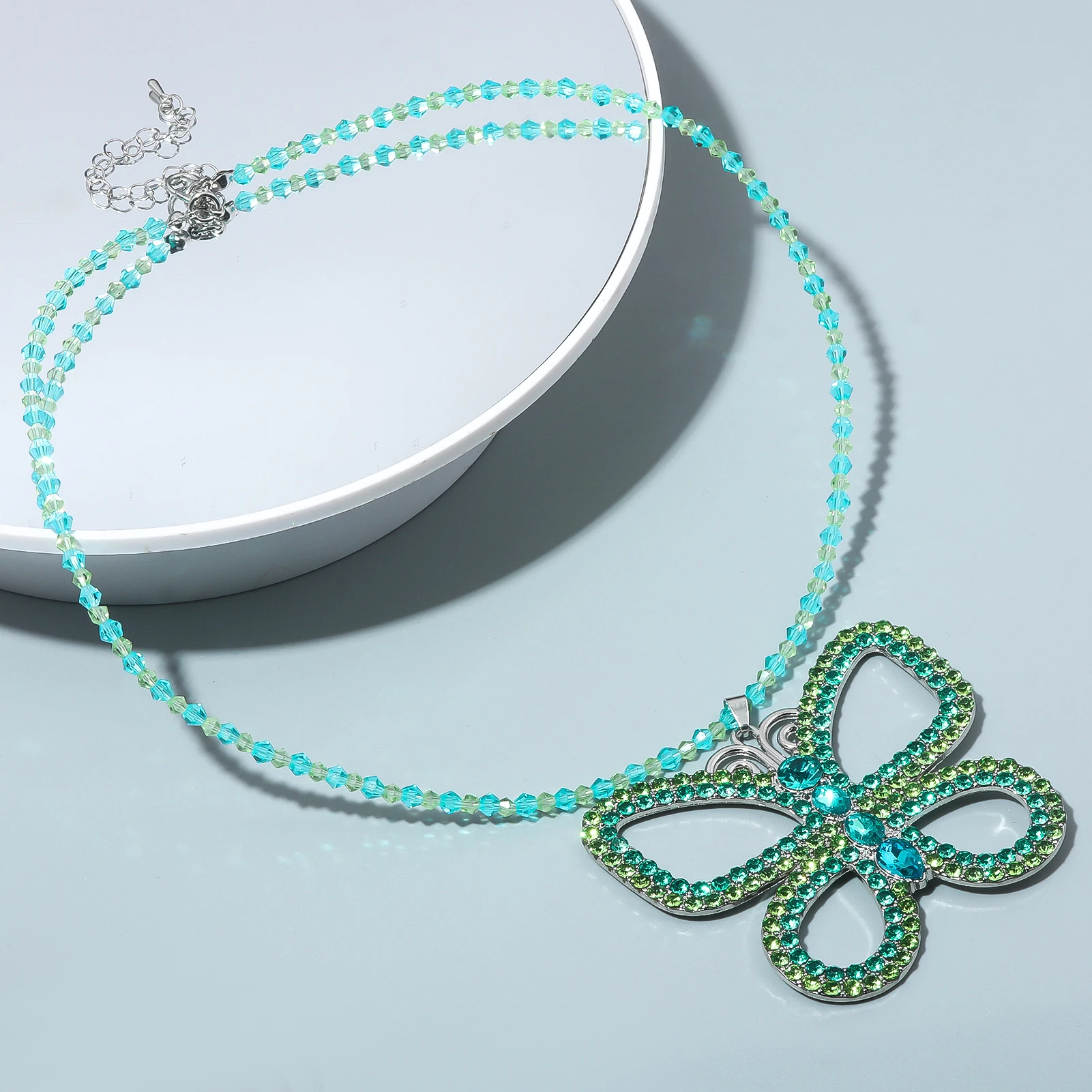 

Luxury Party Exaggerated Fashion Big Crystal Butterfly Necklace Pendant Glass Crystal Handmade Chain Women Jewelry Accessories