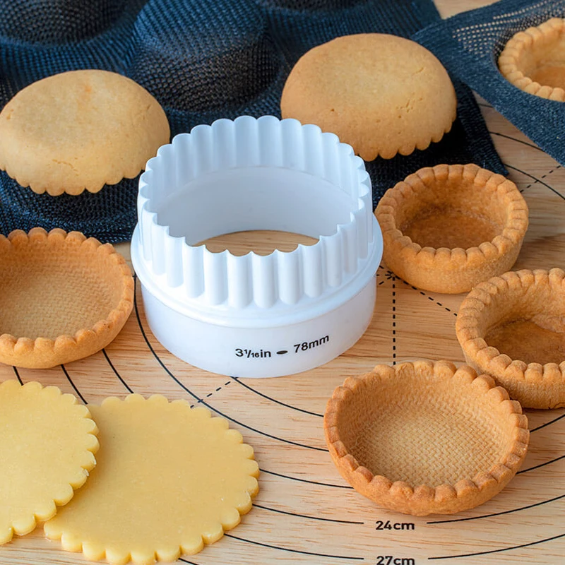 7Pcs Round White Wave Round Double-sided Cookie Cutters Individual Box Packing Pastry molds For Kitchen Cake Decorating Tools
