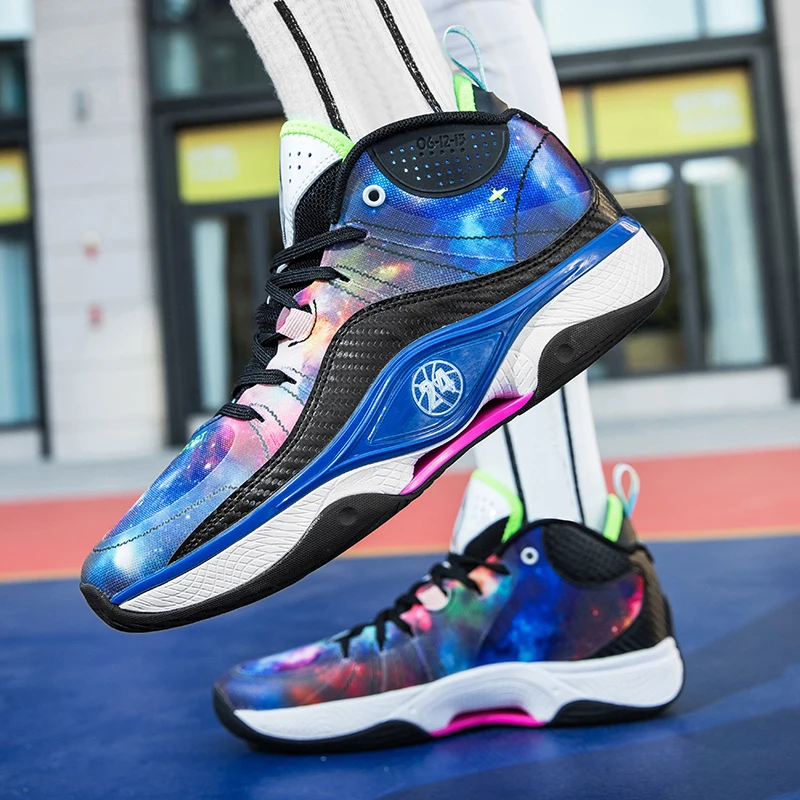 2024 New Couples Basketball Sneakers Fashion Reflective Basketball Shoes Non Slip Training Sneakers Breathable Outdoor Sneakers