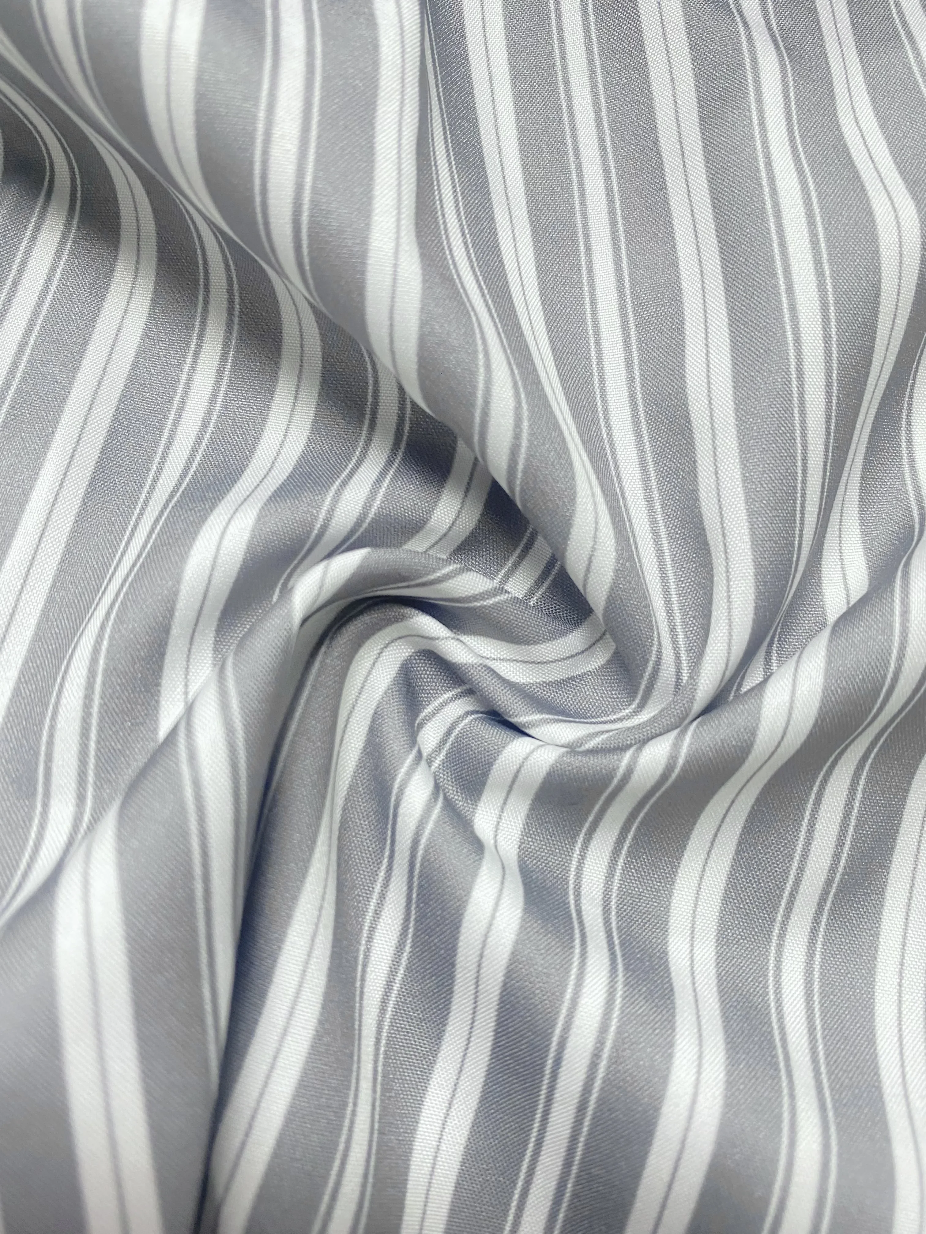 Men's Casual Button-down Long Sleeve V-neck Nightgown Fashion Homewear Loose Fit Striped Premium Pajamas 2025 New