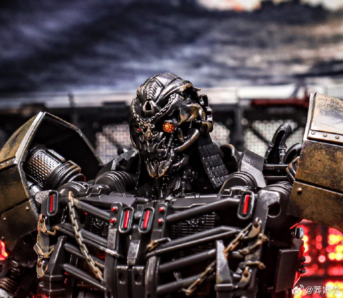 

Transformation SG01 SG-01 Scourge Versione Riparata DLX Action Figure Robot Giocattolo NO BOX