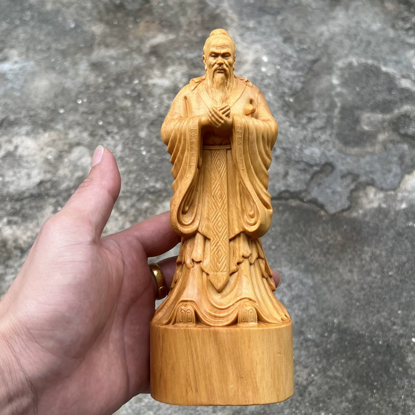 Confucius Statue, Juniper Wood Hand-Carved Philosopher Figurine, Solid Wood Kongzi Sculpture for Study Office Desk, Cultural Hom