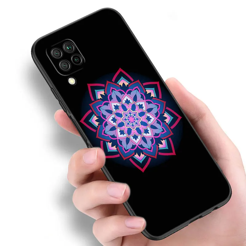 Vintage Indian Floral Henna Mandala Yoga Ethnic Phone Case For Huawei Pura 70 Ultra P20 P30 P40 Lite P50 Pro P50E P Smart 2018