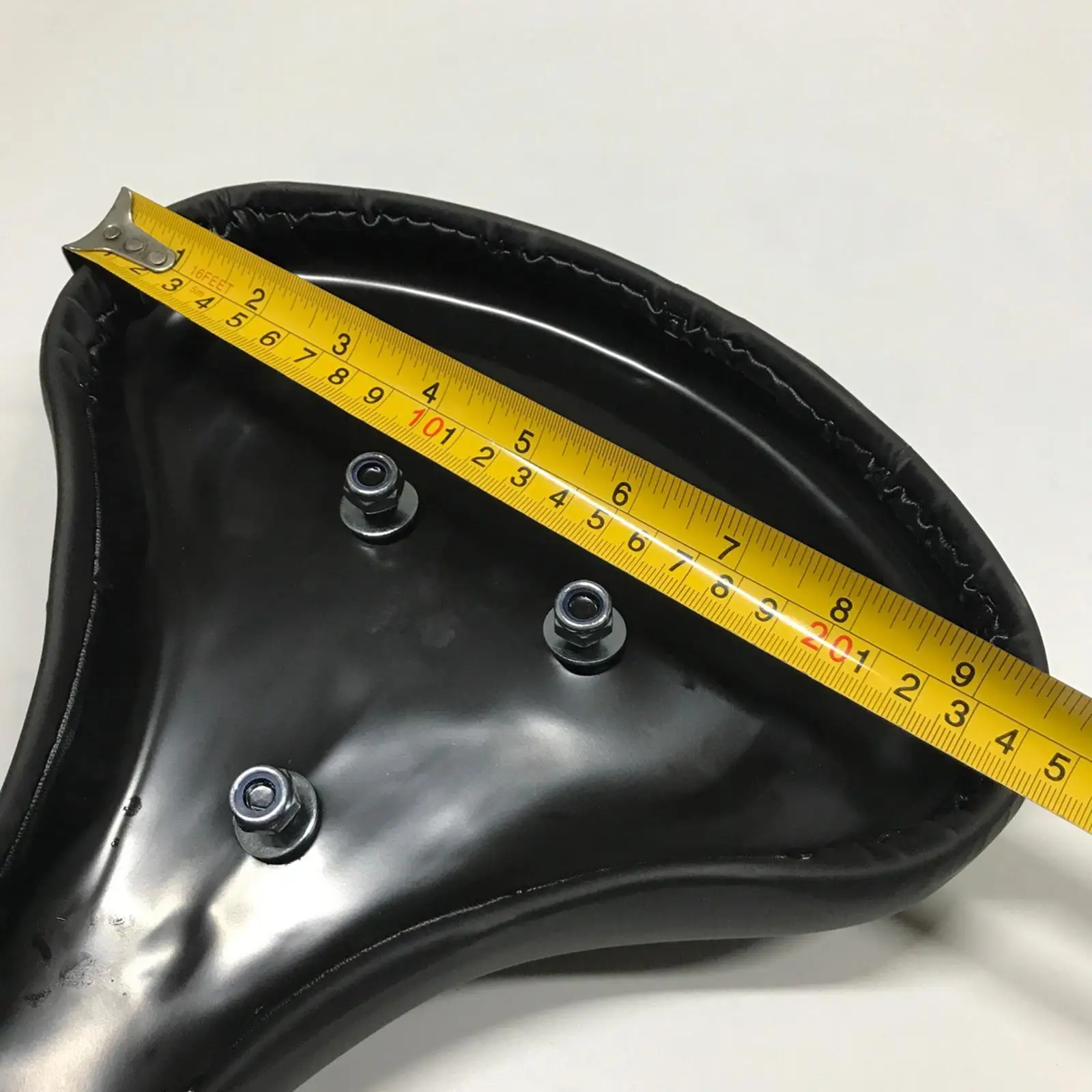 

Универсальное широкое велосипедное сиденье, удобное седло для мужчин, женщин и детей, из материала PU, для шоссейных, горных и тренировочных велосипедов.