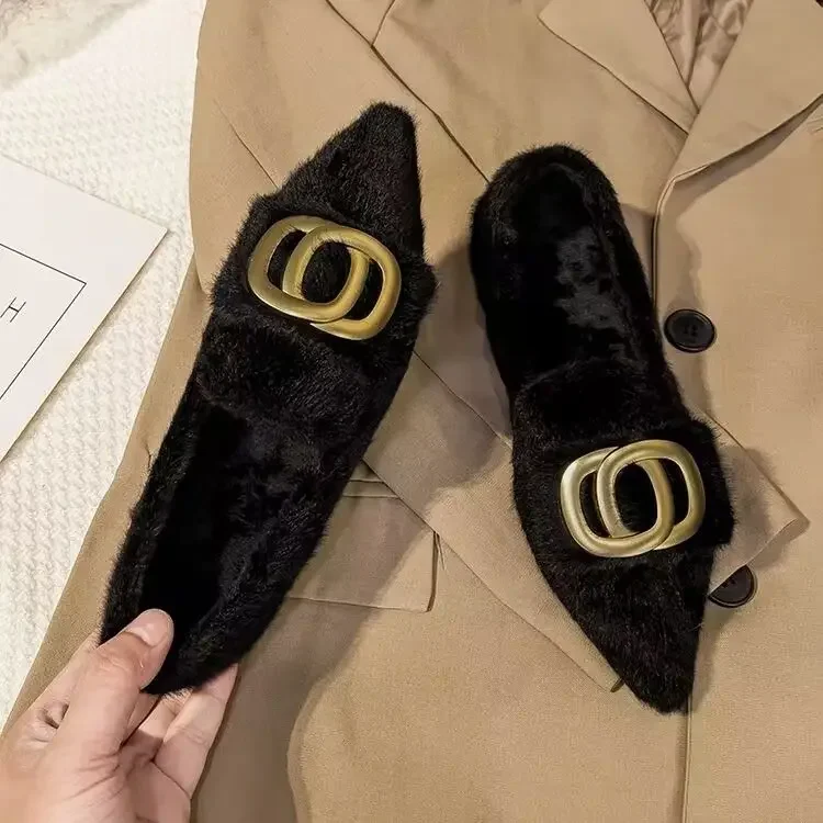 

2026 New Winter Mink Hair Flat Shoes Sweet Metal Decoration Design Korean Version of Leisure Office Warm for Women's Shoes