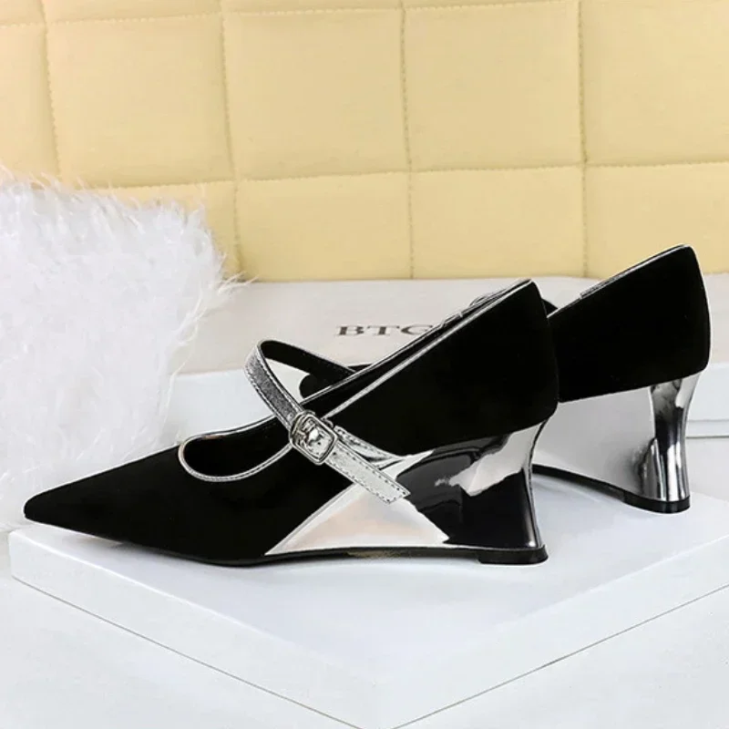 

Обувь BIGTREE, весенние модные туфли-лодочки с острым носком и пряжкой на ремне, женская обувь на танкетке с металлическими украшениями, женская обувь Zapatillas De Mujer