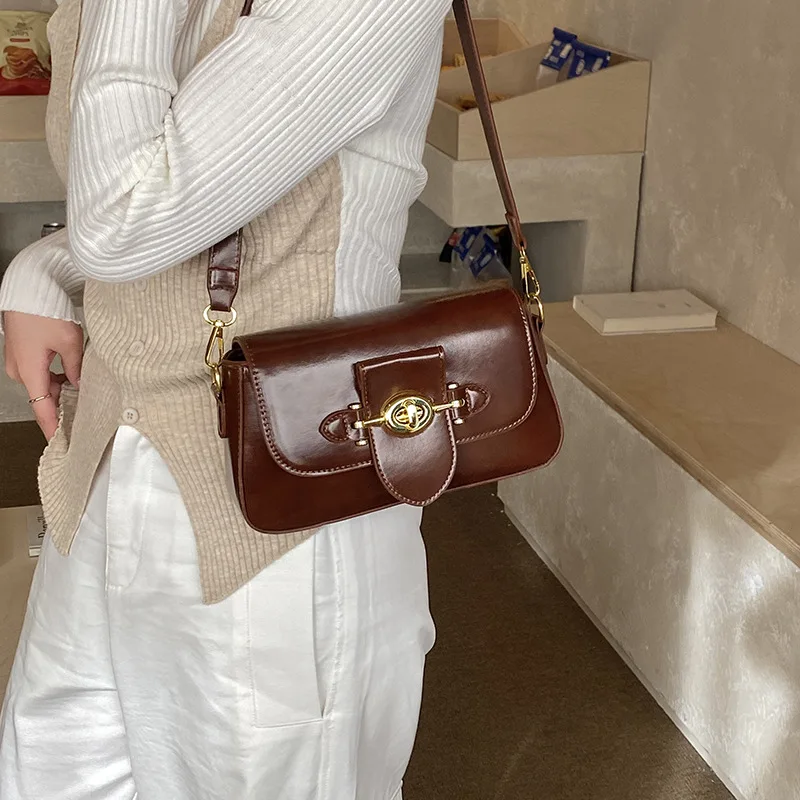 

Женская модная ретро-сумка-кроссбоди 2026 с замком, маленькая квадратная сумка премиум-класса, универсальная сумка через плечо, стильная повседневная сумка