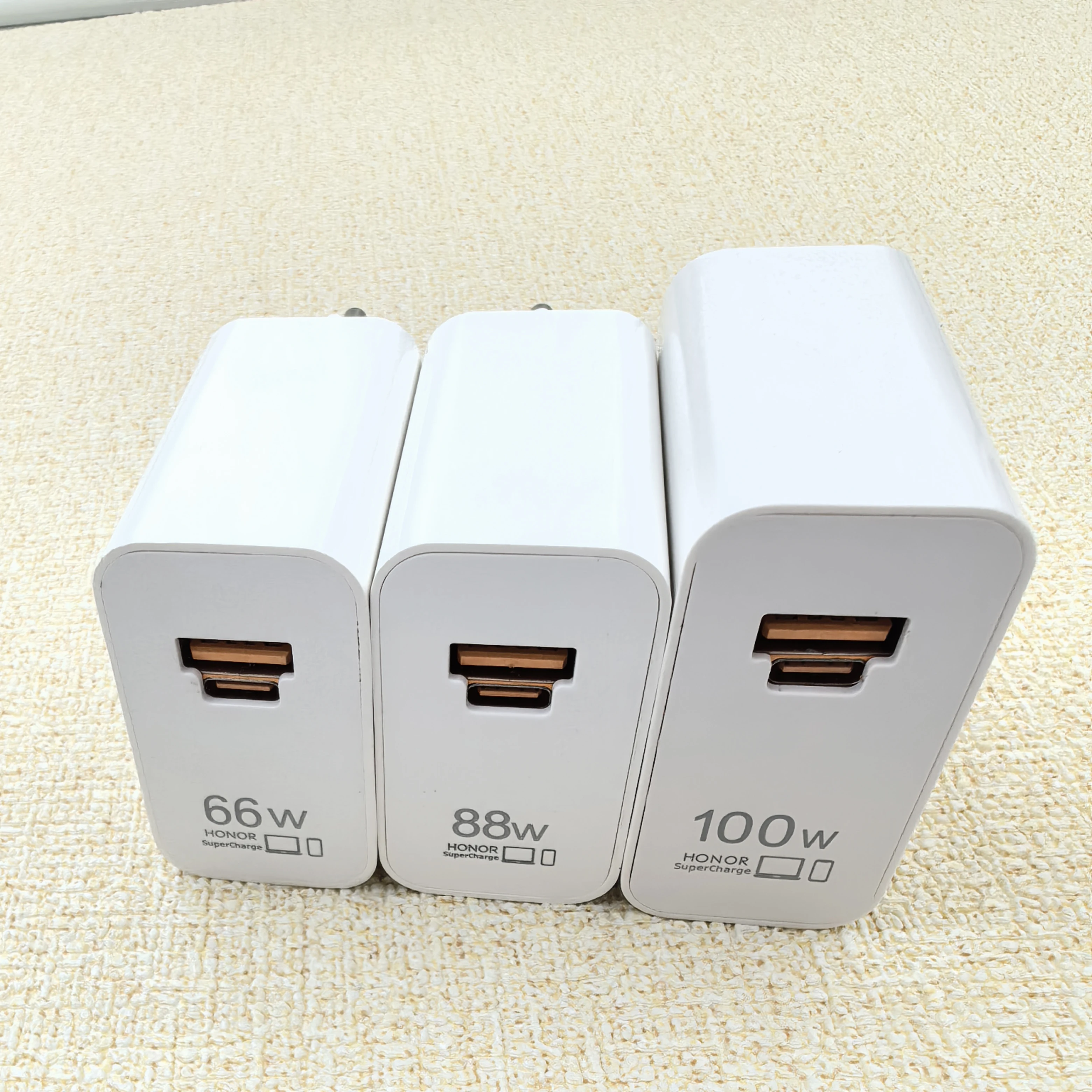 Honor Caricabatterie rapido EU Max 100W/88W/66W SuperCharge PD/QC 3.0 Carica rapida per Magicboox 14 13 Laptop 300 200 Pro Magic V5 V3 VS2