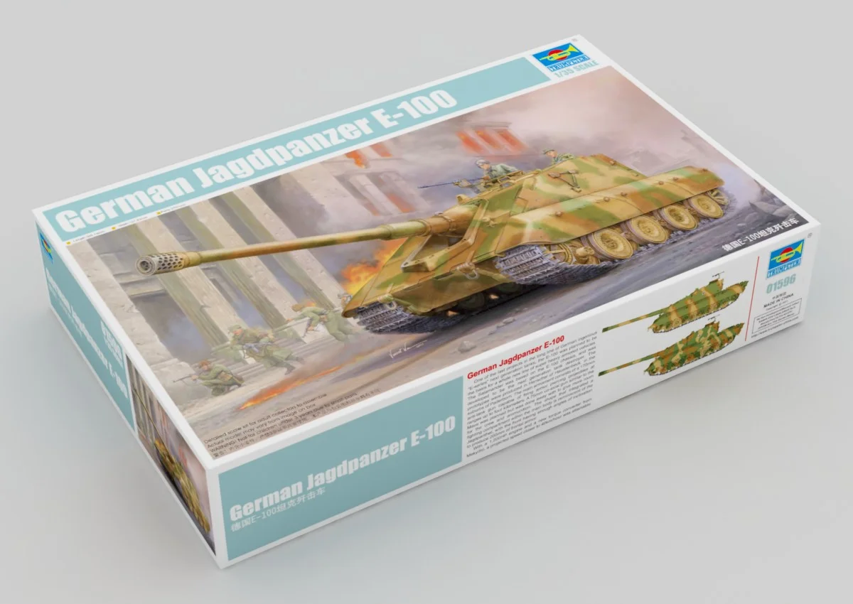 Trumpeter Plastic Assembly Scale Model Kit  01596 German E-100 Heavy Tank Destroyer 1/35