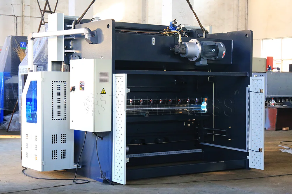 เครื่องดัด Wc67y ด้วยการกดเบรกด้วยการกด CNC ด้วยเครื่อง CNC 3200 160ตัน/